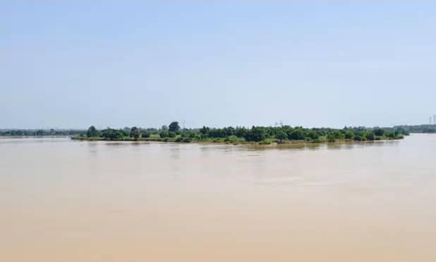 About 100 wedding guests feared dead as boat capsizes in northern Nigeria