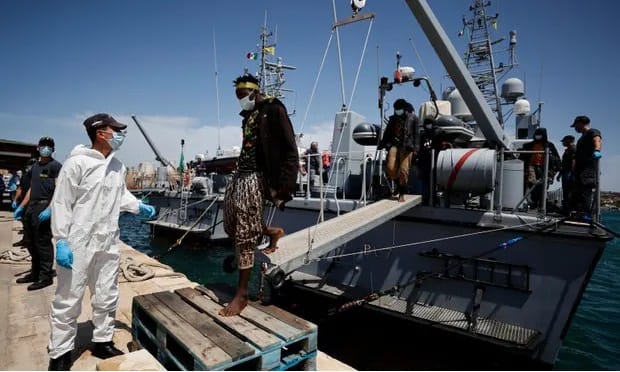 37 people missing after boat capsizes between Tunisia and Lampedusa