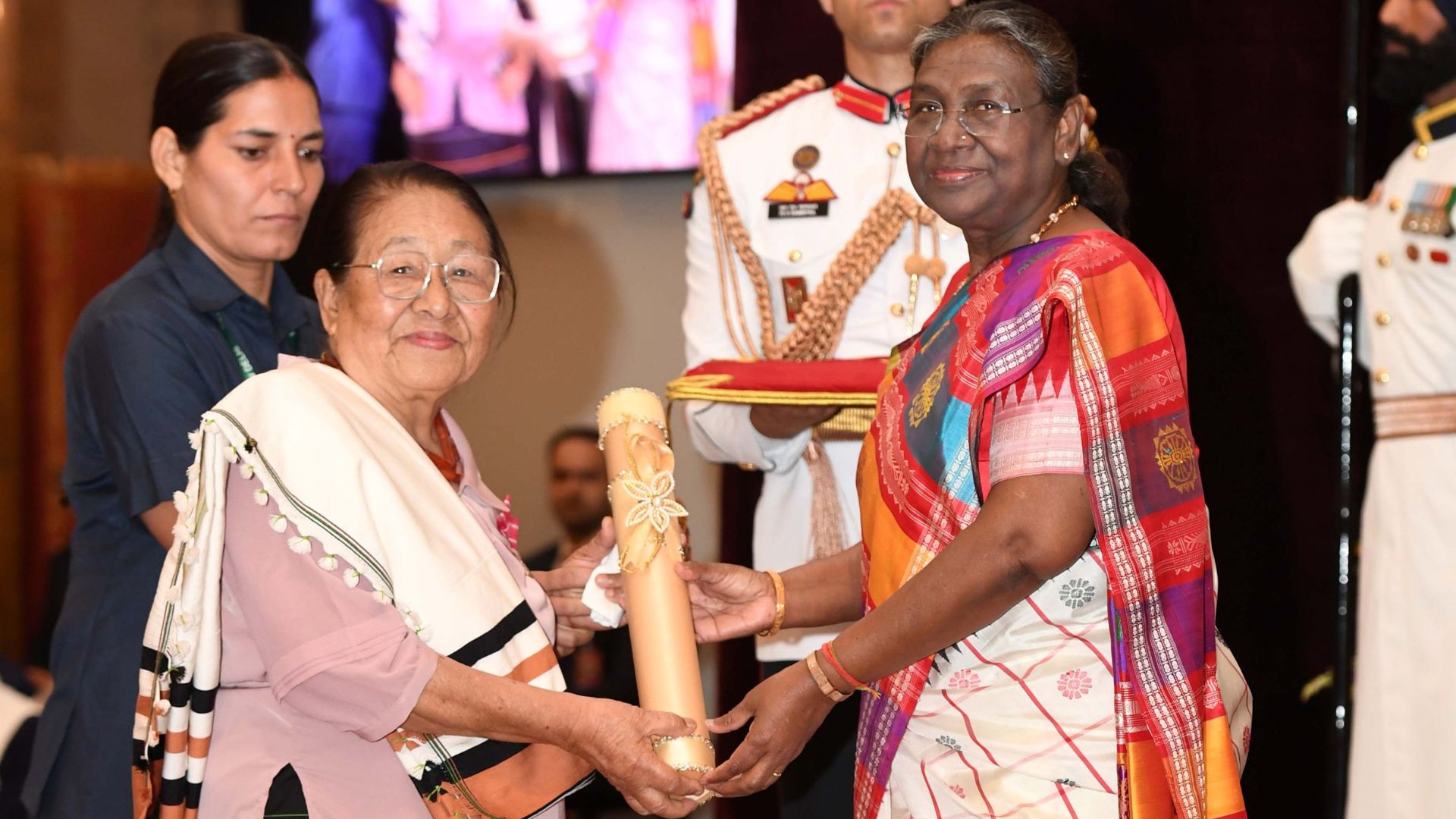Sano Vamuzo receives Padma Shri Award